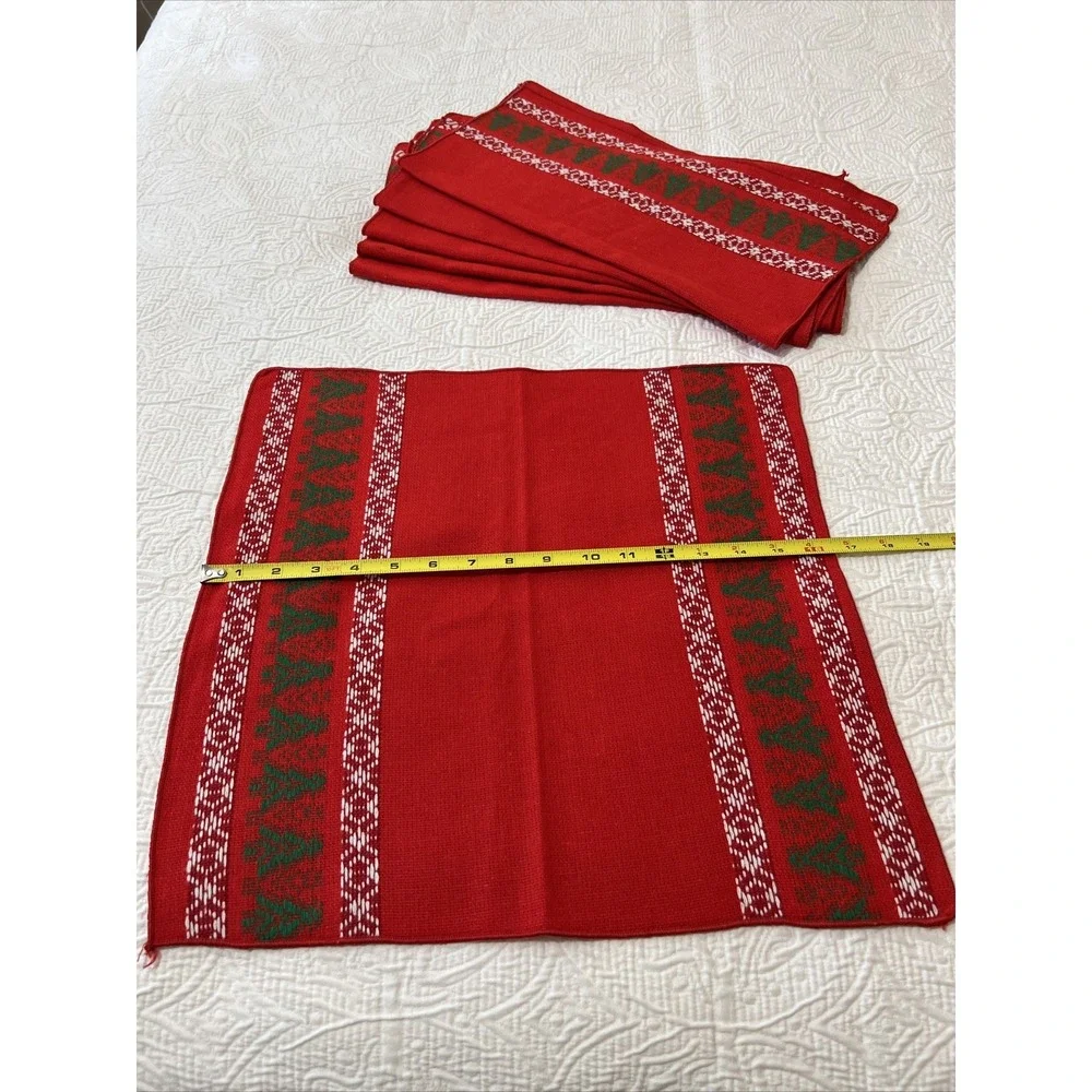 VTG Lot Of 6 Christmas Tree & Snowflake Woven Linen Napkins Holiday Red & Green